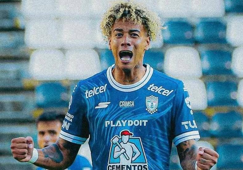 星空体育app下载-三镇主帅打造三叉戟！两大神锋共480万欧，小将破门 2-2平海港B队