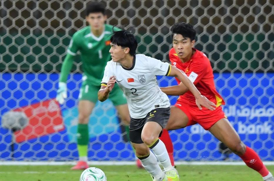 星空体育app下载-河南小伙儿彭啸被评最佳球员！U23国足再创历史闯入亚洲杯决赛