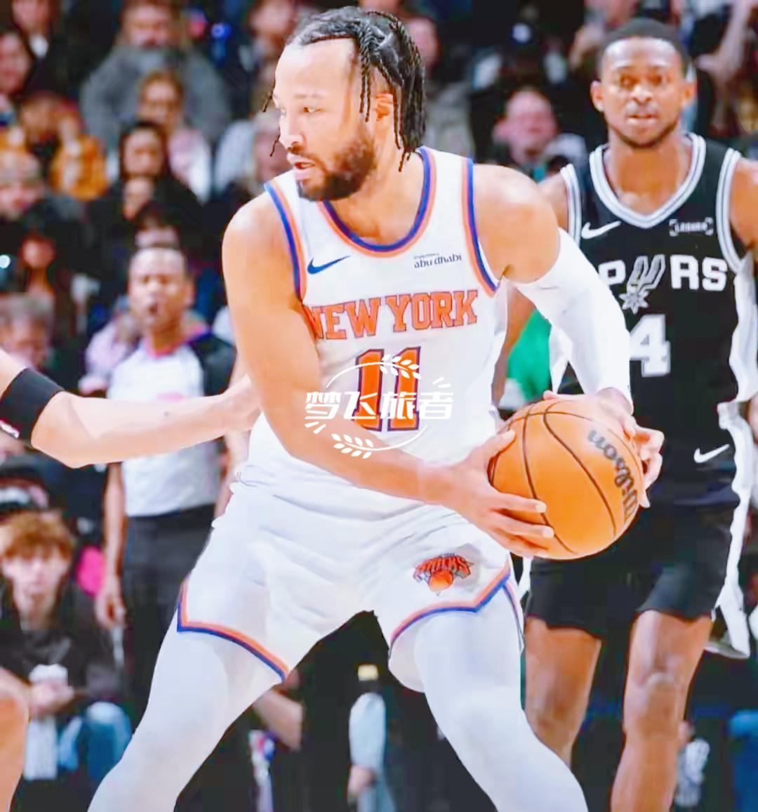 星空体育app官方网站-马刺11连胜终结，但真正的问题不是文班亚马，而是后卫线的困境？