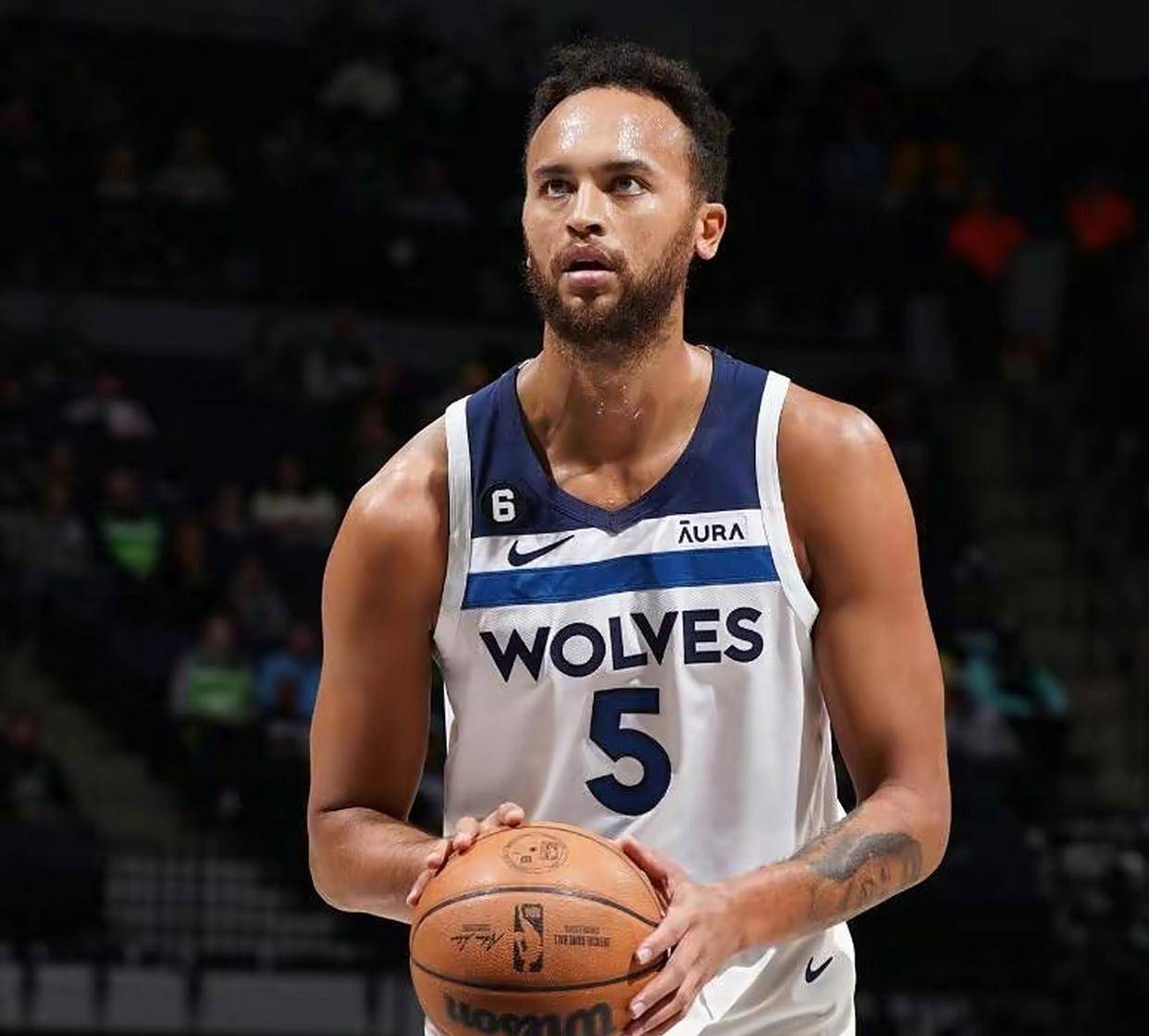 1年后,男篮12人名单若是这套阵容,能否在世界杯上创造惊喜