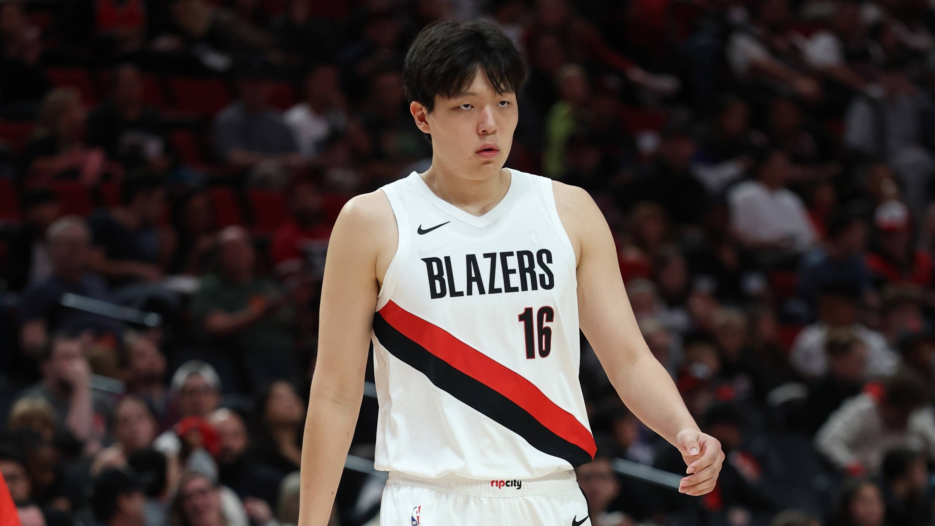 1年后,男篮12人名单若是这套阵容,能否在世界杯上创造惊喜