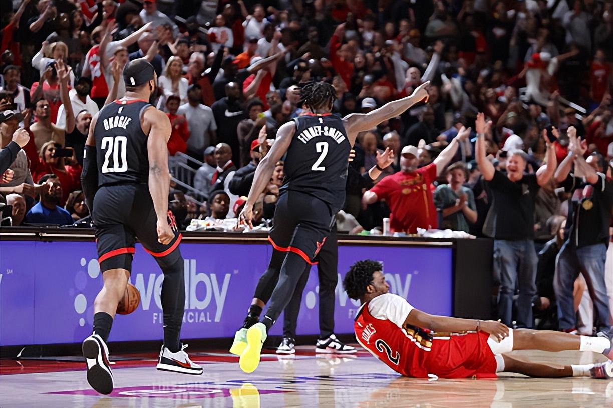 星空体育app下载-又一次一分未得又如何?都这样了火箭甚至还敢让他进入先发阵容?