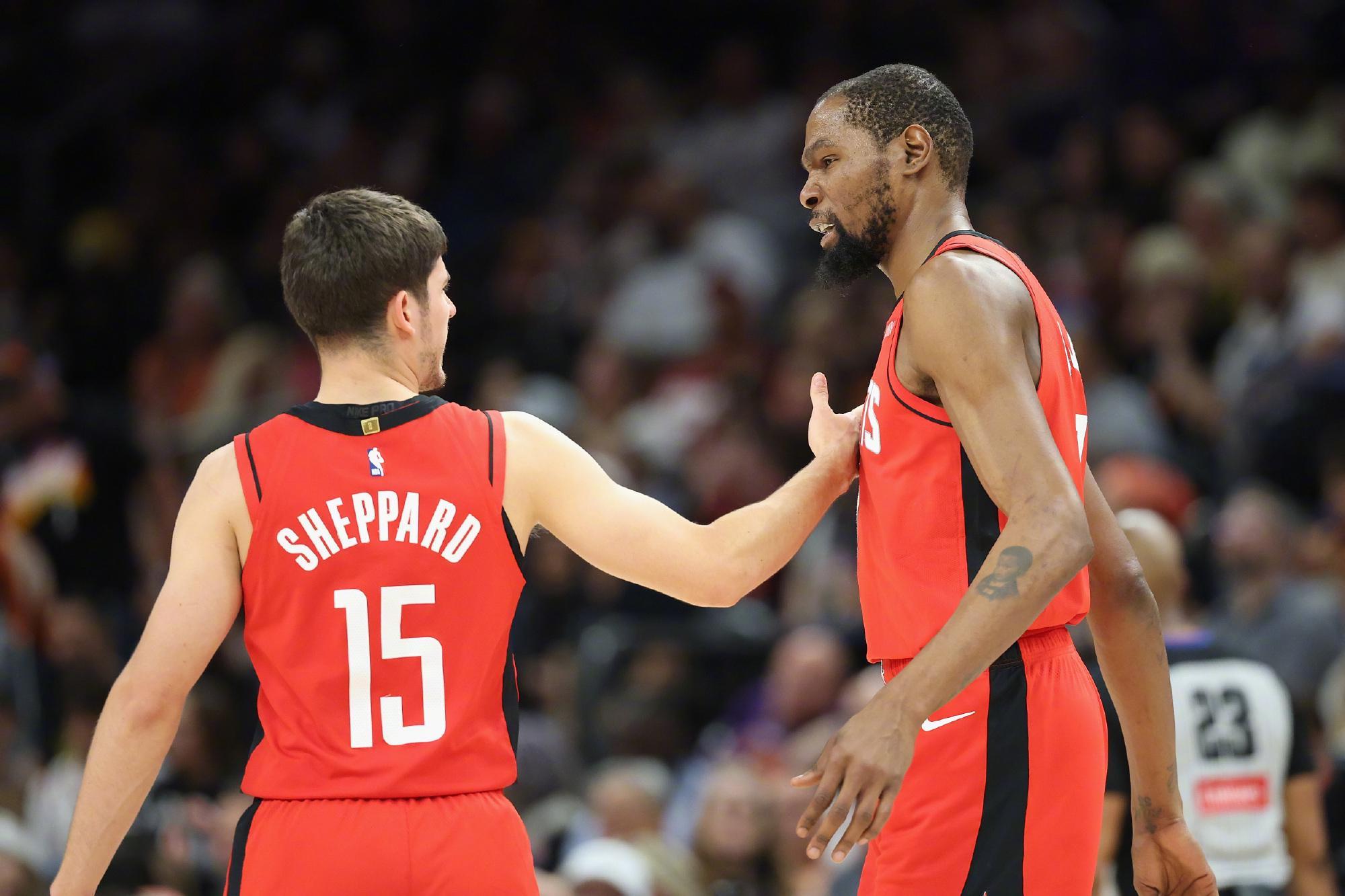 星空体育app下载-首节领先21分,34次罚球!仍然被火箭队完成赛季横扫,7连胜!